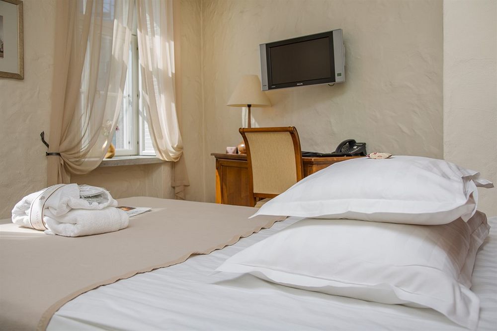 Rixwell Collection Savoy Boutique Hotel Таллин Экстерьер фото
